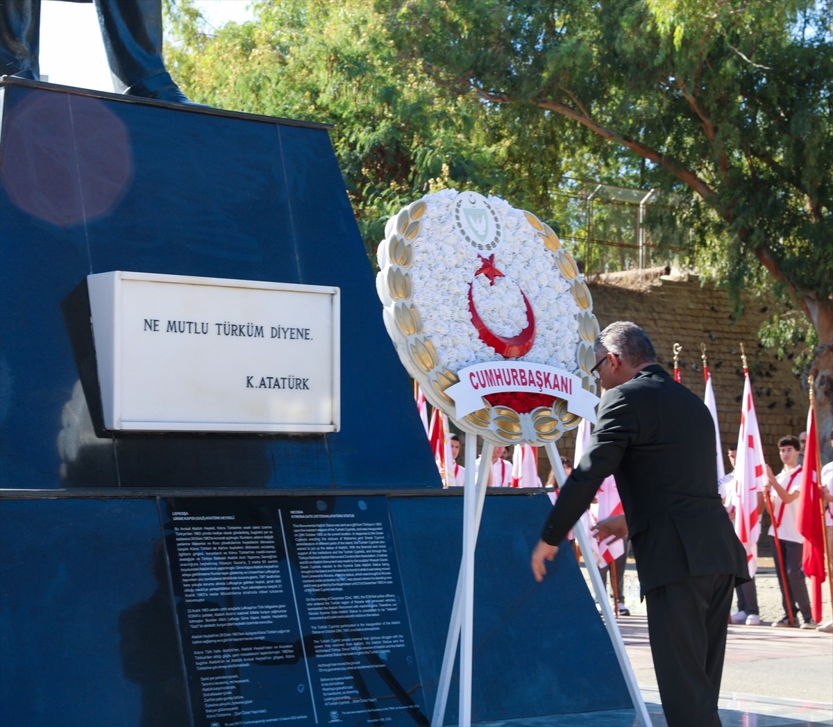 Kuzey Kıbrıs Türk Cumhuriyeti'nin (KKTC) başkenti Lefkoşa'da, 29 Ekim Cumhuriyet Bayramı törenle...