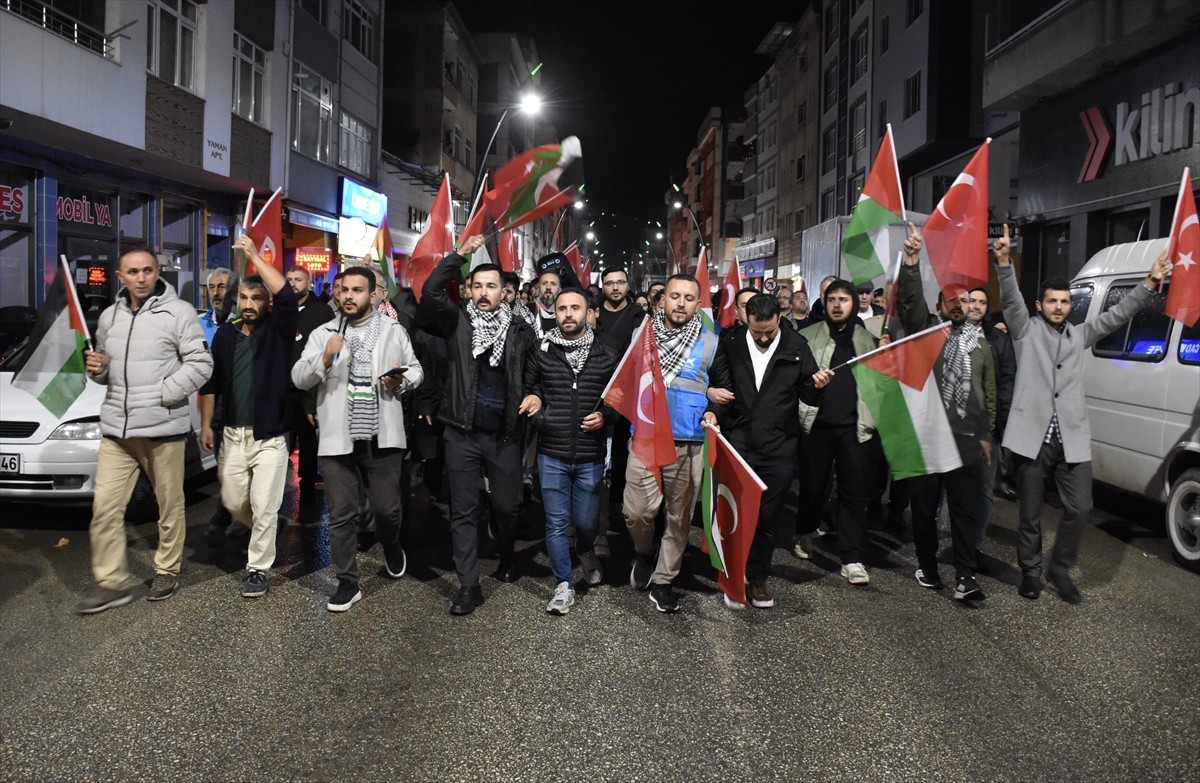 Ordu'da, ablukayı kırmak ve insani yardım ulaştırmak amacıyla Gazze'ye doğru yol alan Küresel...
