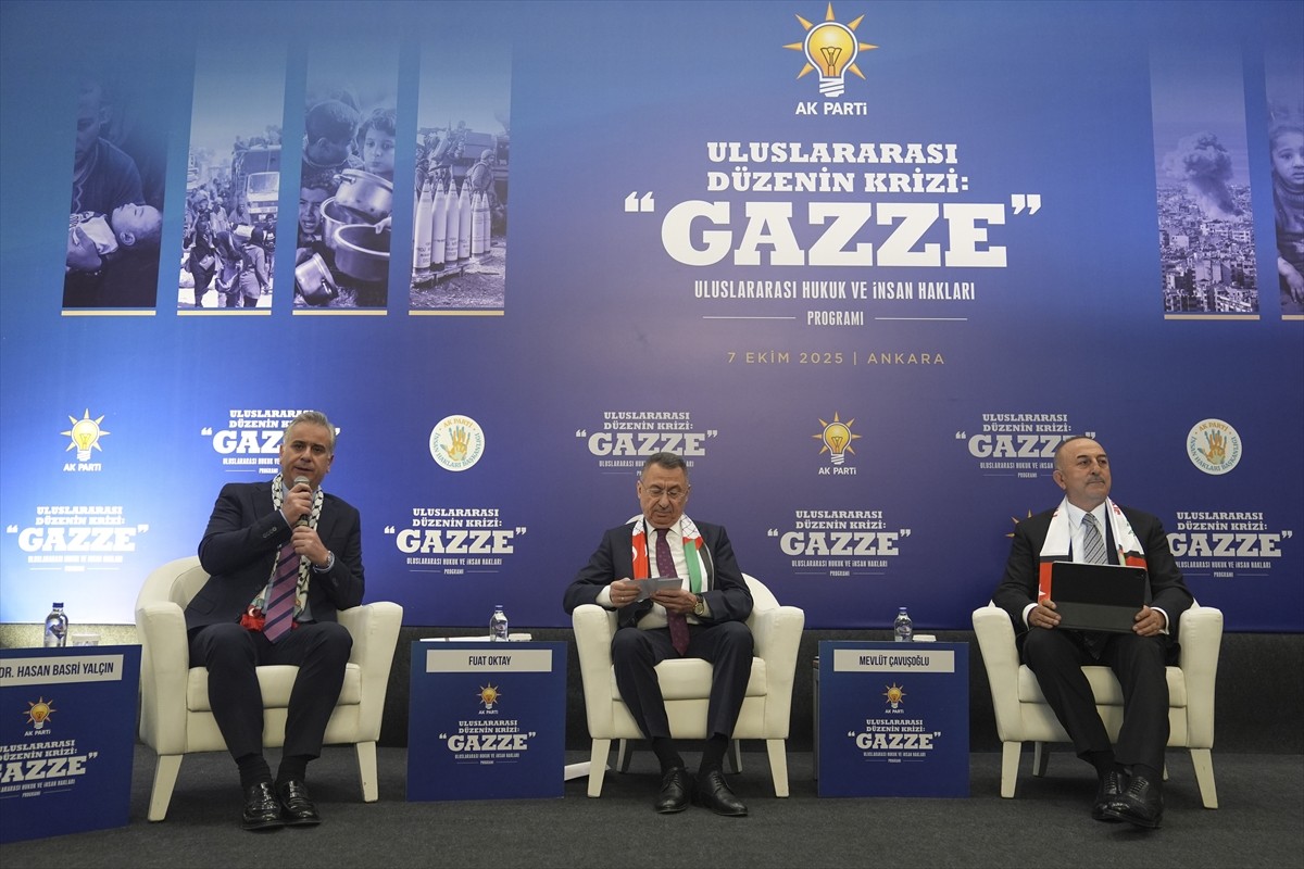 "Uluslararası Düzenin Krizi: Gazze, Uluslararası Hukuk ve İnsan Hakları" paneli'nin açılışı, AK...