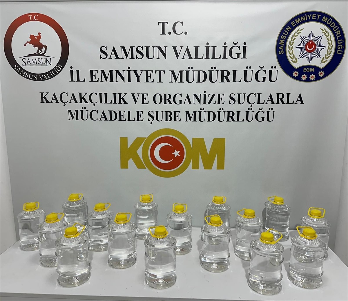 Samsun'da düzenlenen kaçakçılık operasyonunda 2 şüpheli gözaltına alındı. İkametlerdeki aramada...