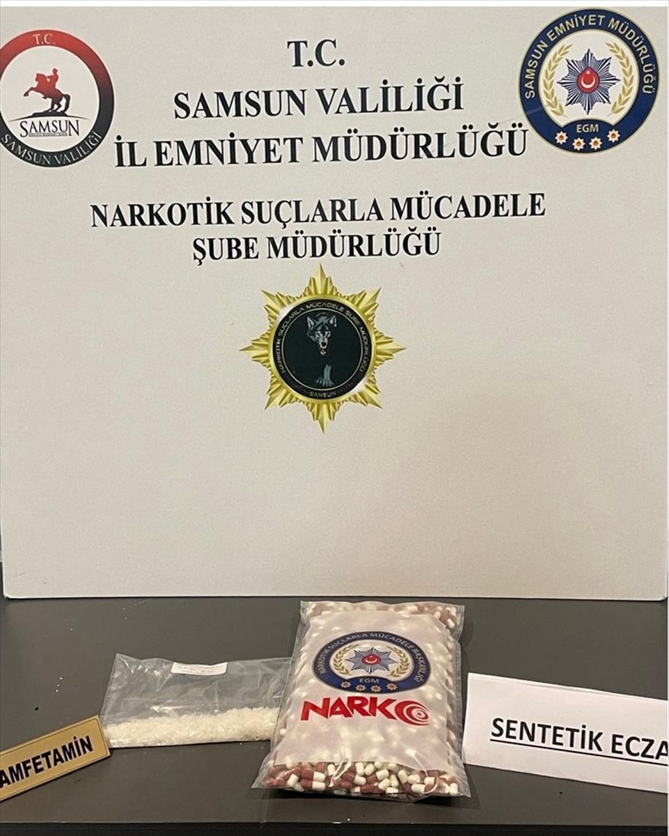 Samsun'da düzenlenen narkotik operasyonunda uyuşturucu madde ve silah ele geçirildi, 10 şüpheli...