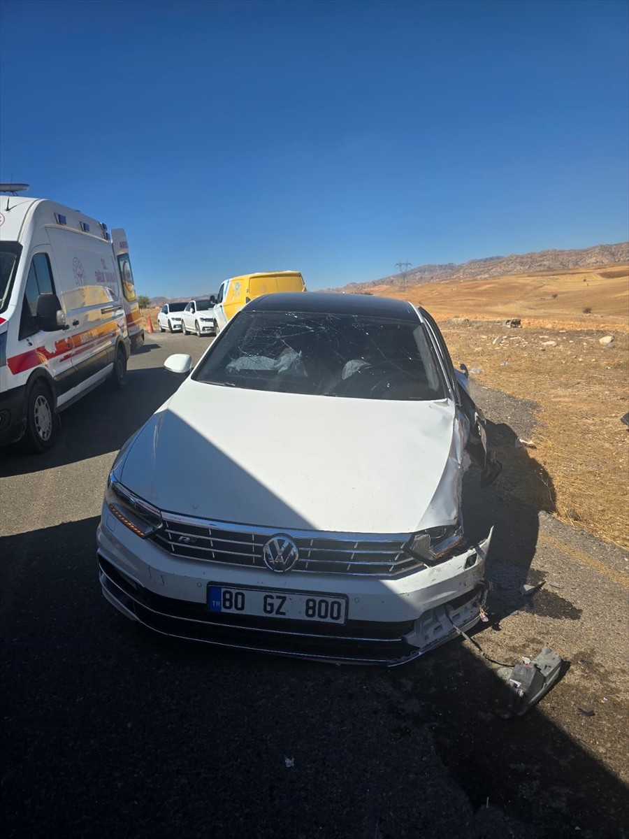 Şırnak'ın Cizre ilçesinde meydana gelen trafik kazasında biri çocuk 8 kişi yaralandı. Olay yerine...