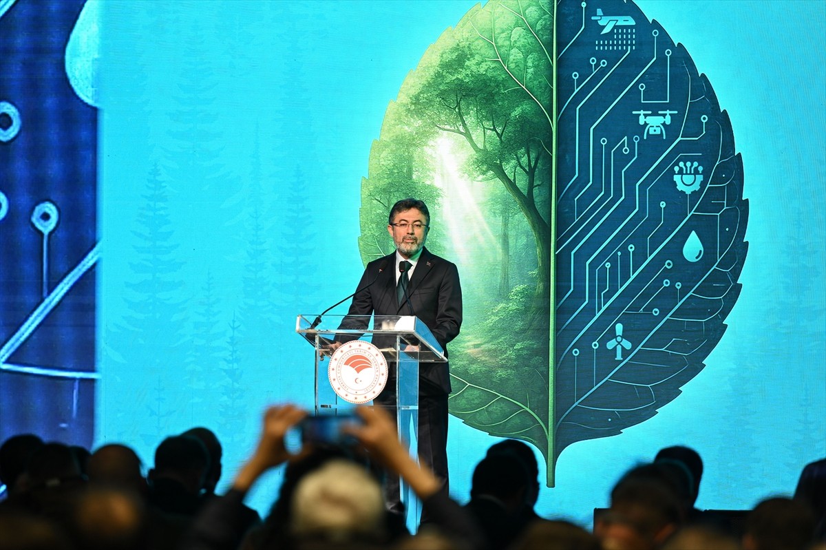 Tarım ve Orman Bakanı İbrahim Yumaklı, Anadolu Ajansının (AA) global iletişim ortağı olduğu...