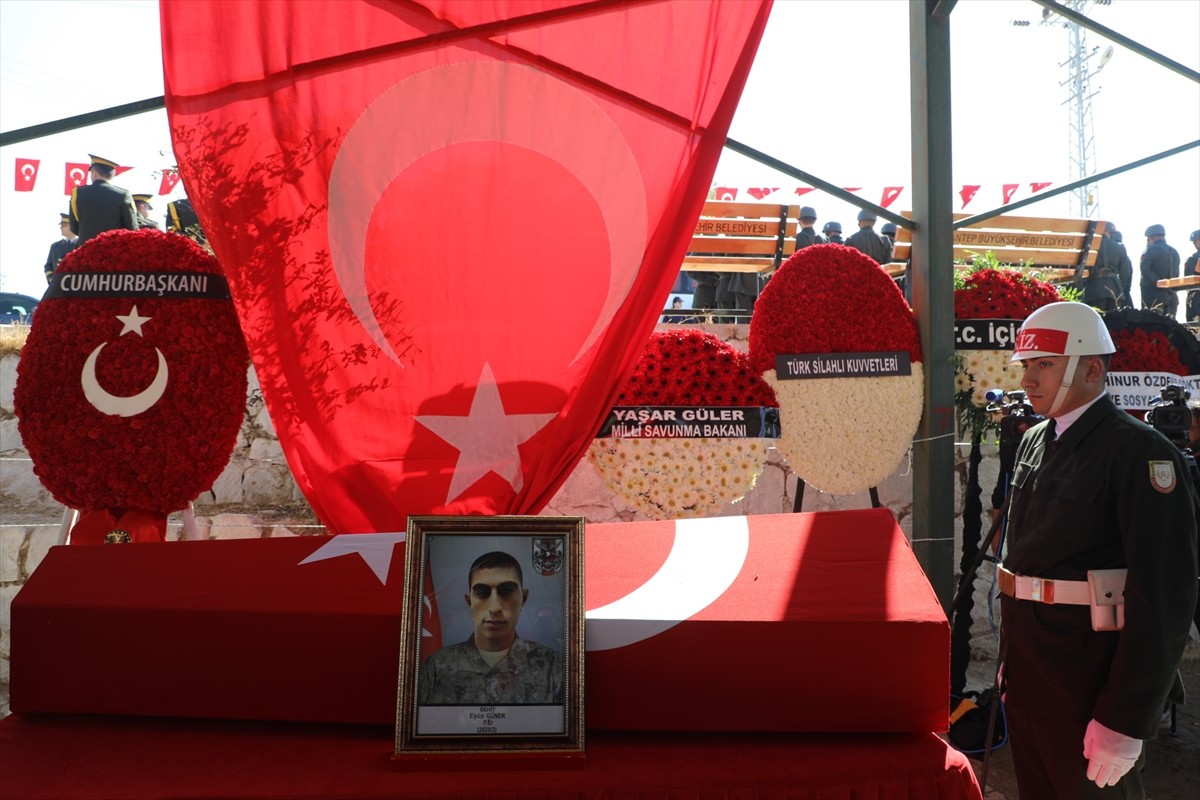 Tokat 48. Piyade Er Eğitim Alayı'nda eğitim sırasında rahatsızlanarak şehit olan Piyade Er Eyüp...