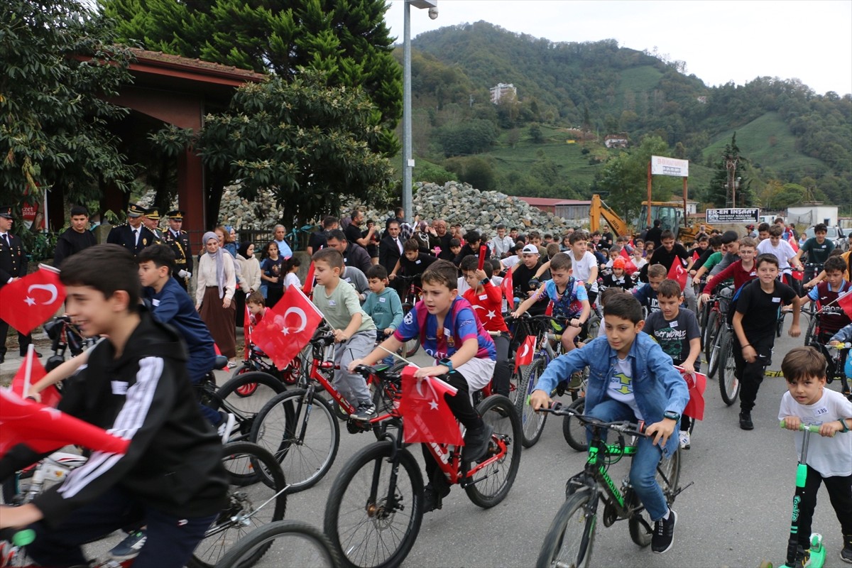 Trabzon'un Of ilçesinde, 29 Ekim Cumhuriyet Bayramı ve Cumhuriyet'in 102. yıl dönümü etkinlikleri...