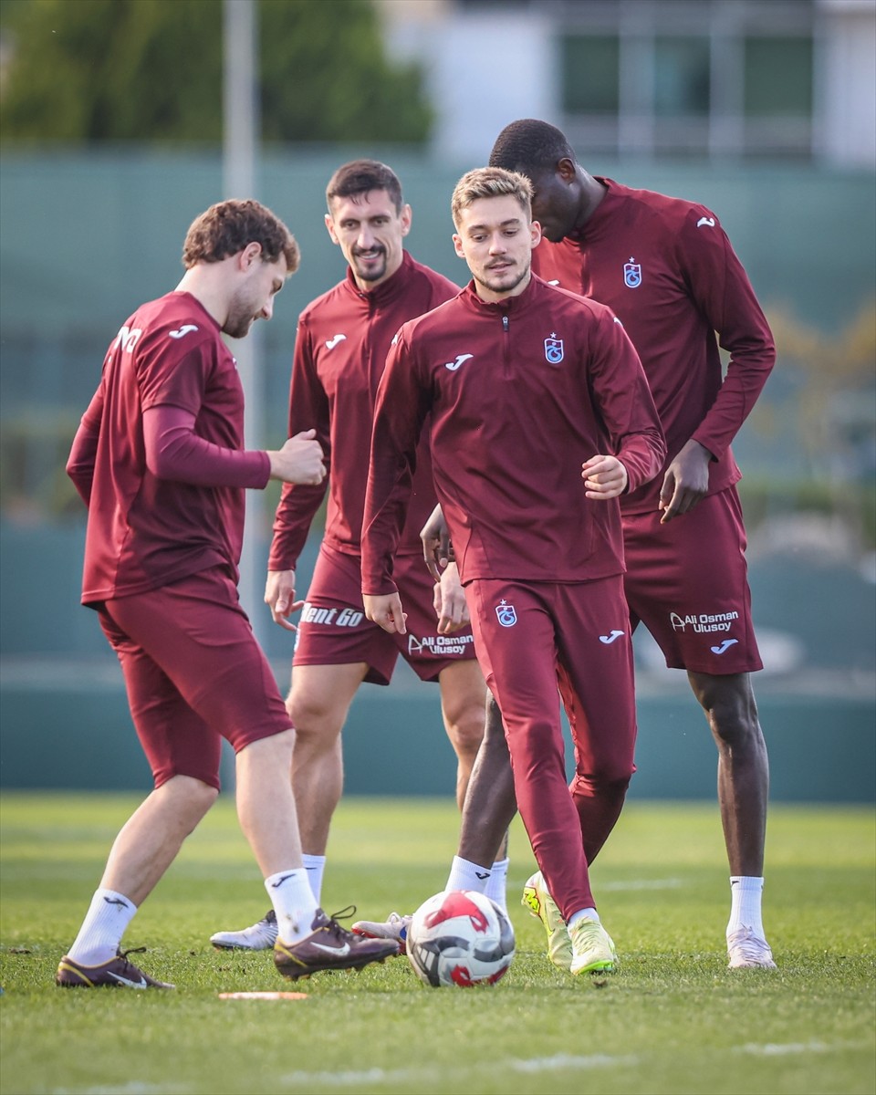 Trabzonspor, Trendyol Süper Lig'in 9. haftasında deplasmanda Çaykur Rizespor ile yapacağı maçın...