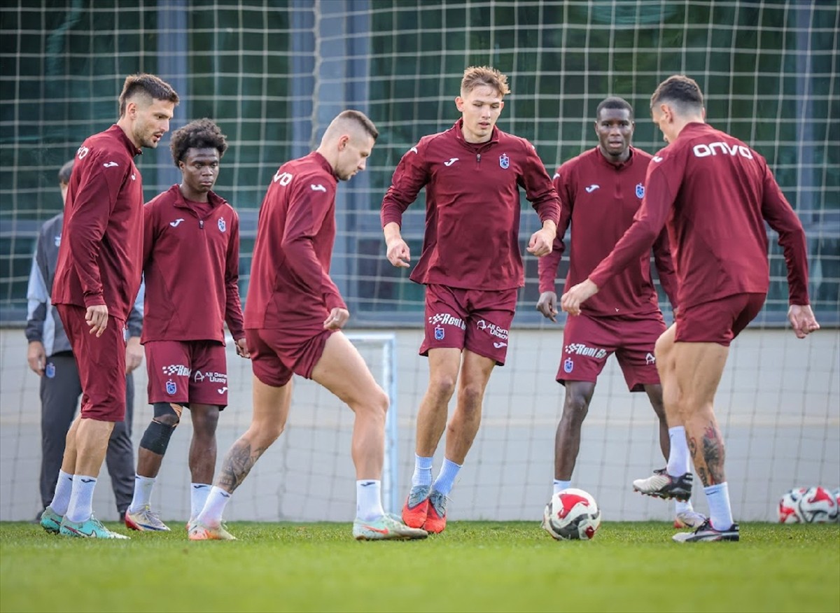 Trabzonspor, Trendyol Süper Lig'in 9. haftasında deplasmanda Çaykur Rizespor ile yapacağı maçın...