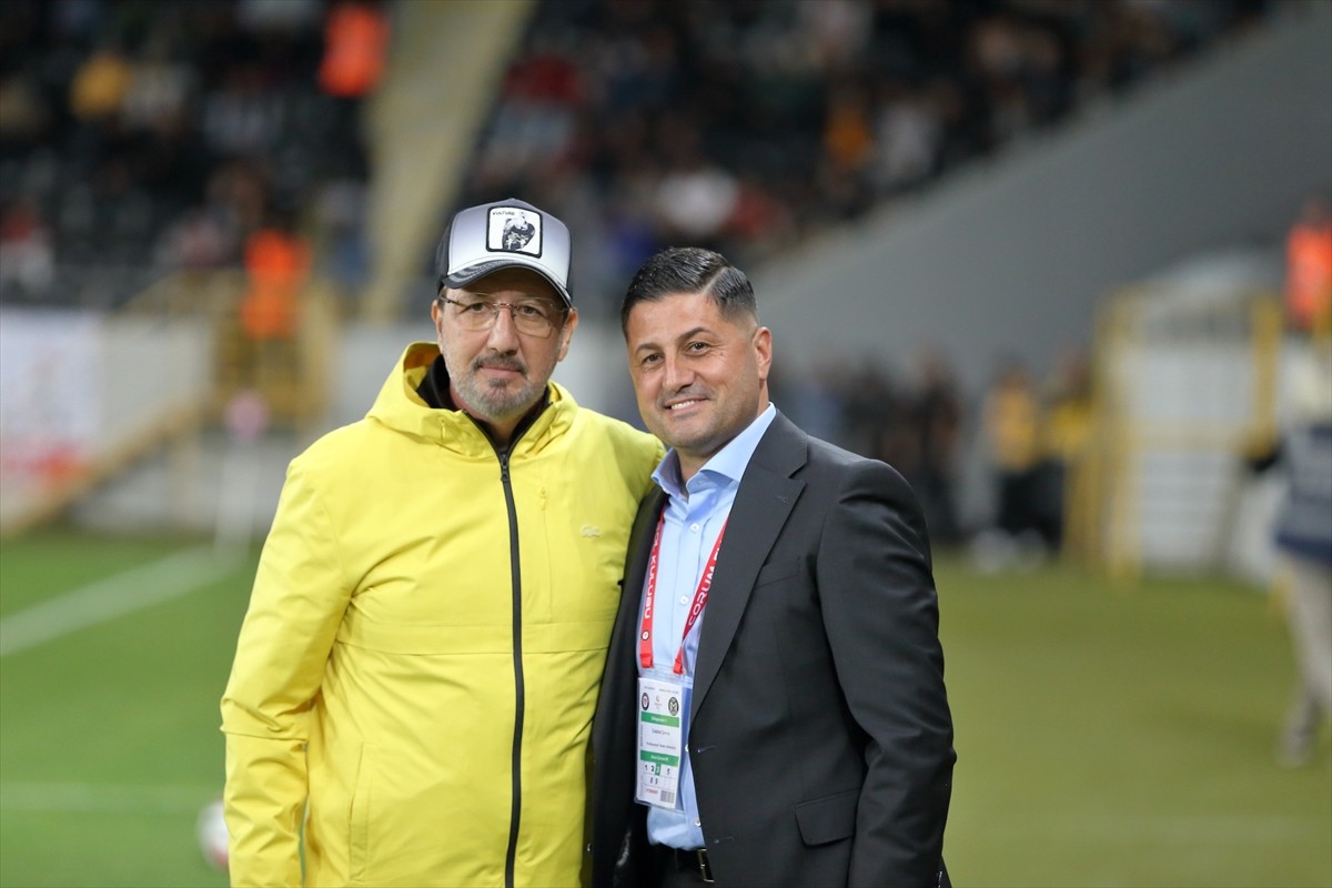 Trendyol 1. Lig'in 9. haftasında Arca Çorum FK ile Manisa FK, Çorum Şehir Stadı'nda karşılaştı....