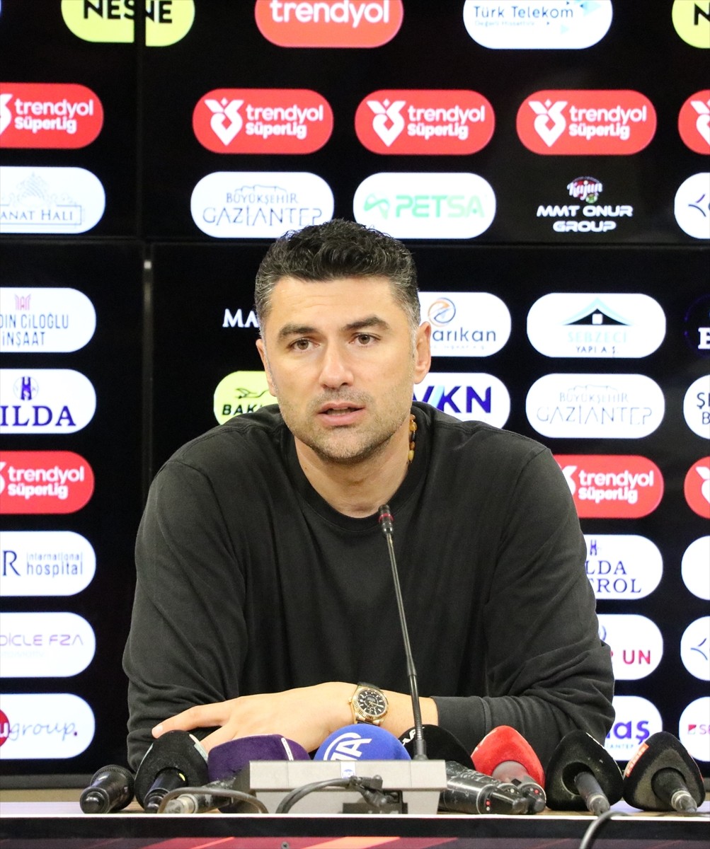 Trendyol Süper Lig'in 10. haftasında Gaziantep FK ile Fenerbahçe, Gaziantep Büyükşehir Stadı’nda...
