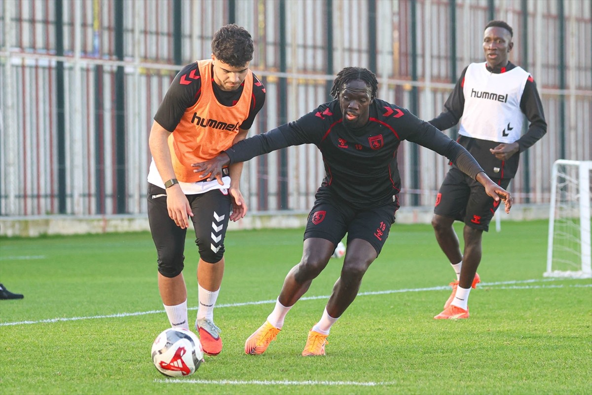 Trendyol Süper Lig ekiplerinden Samsunspor, Çaykur Rizespor maçının hazırlıklarına başladı.Nuri...