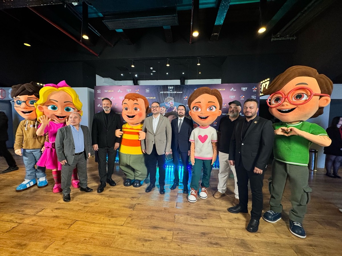 TRT Çocuk'un sevilen çizgi dizisi Pırıl'ın ikinci filmi "Pırıl: Saklı Robotlar" 29 Ekim'de...