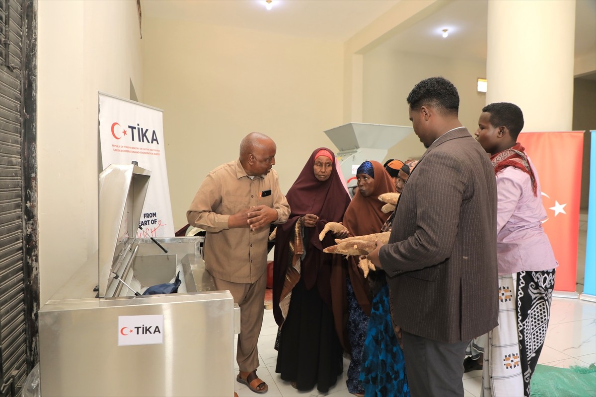Türk İşbirliği ve Koordinasyon Ajansı Başkanlığı (TİKA), Somali'nin Afgoye, Balad ve Jowhar...