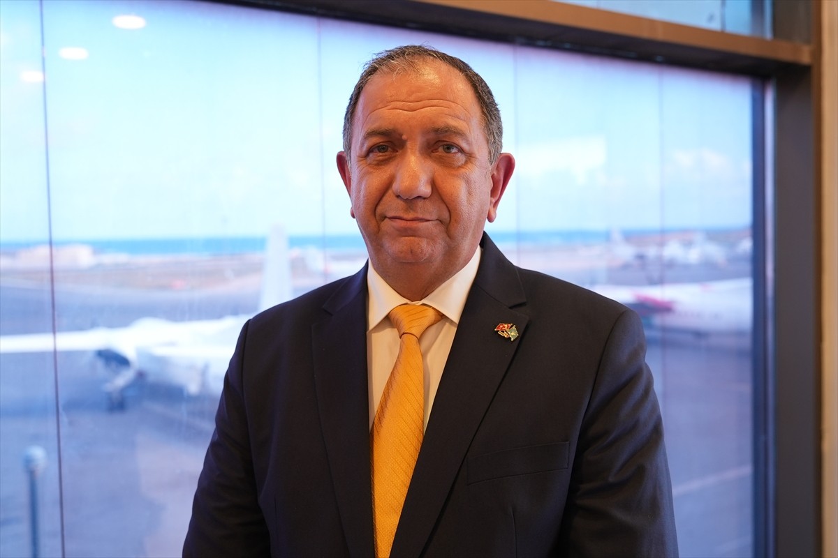 Türk şirket Favori LLC tarafından yenilenerek işletilen ve Somali'nin en büyük havalimanı olan...