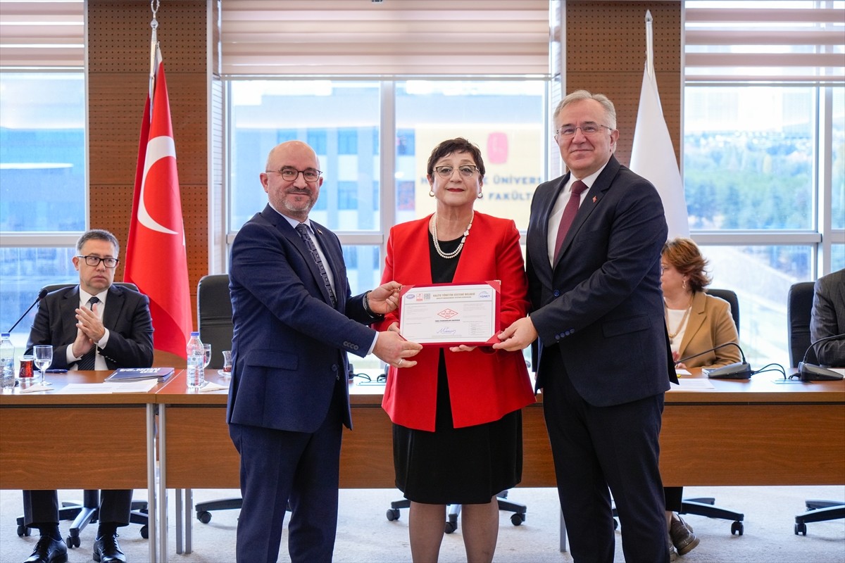 Türk Standardları Enstitüsü (TSE), Hacettepe Üniversitesi Eğitim Fakültesine ISO 9001 Kalite...