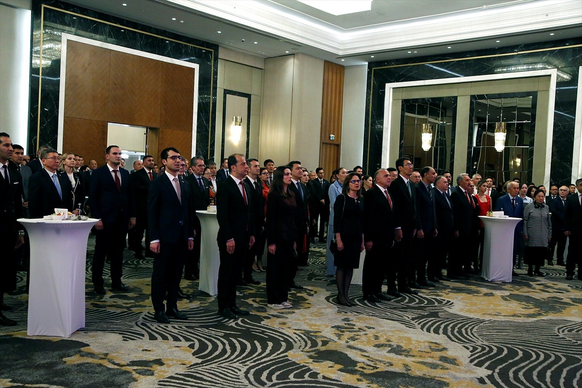 Türkiye Cumhuriyeti'nin kuruluşunun 102. yılı Kırgızistan'ın başkenti Bişkek'te düzenlenen...