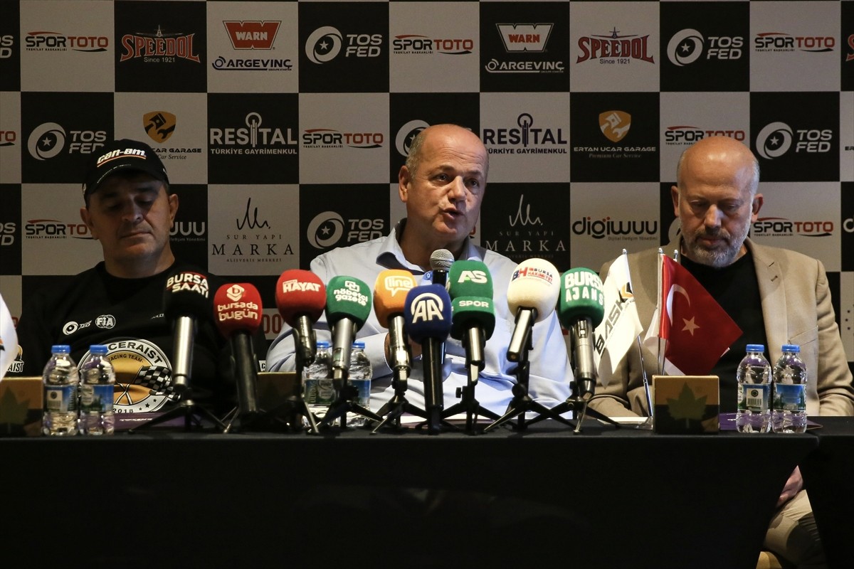 Türkiye Otomobil Sporları Federasyonunun (TOSFED) 2025 Ulusal Yarışma Takvimi'nde yer alan Burhan...