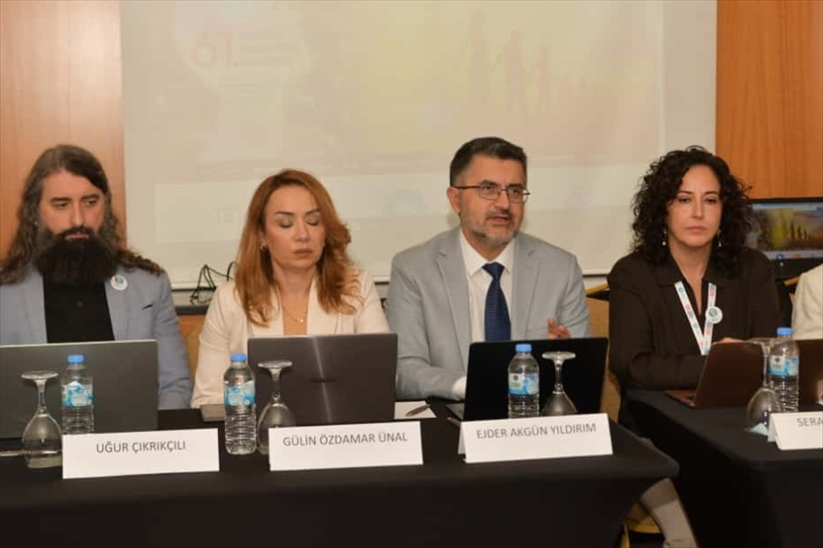 Türkiye Psikiyatri Derneğince (TPD) Başkentte düzenlenen "61. Ulusal Psikiyatri Kongresinde...