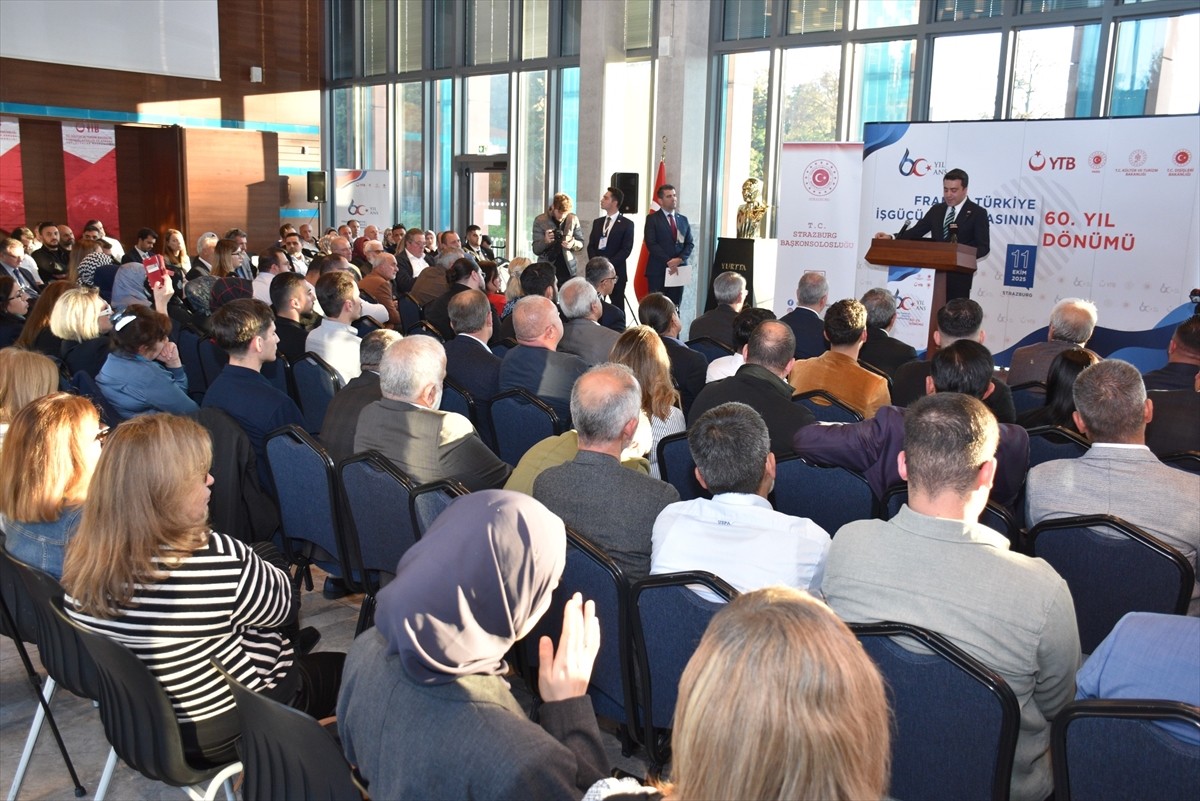 Yurtdışı Türkler ve Akraba Topluluklar Başkanlığı (YTB), Fransa'nın Strazburg kentinde "Kuşaktan...