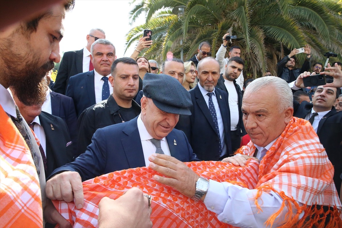 Zafer Partisi Genel Başkanı Ümit Özdağ, Denizli'de çeşitli programlar gerçekleştirdi. Özdağ, Gazi...