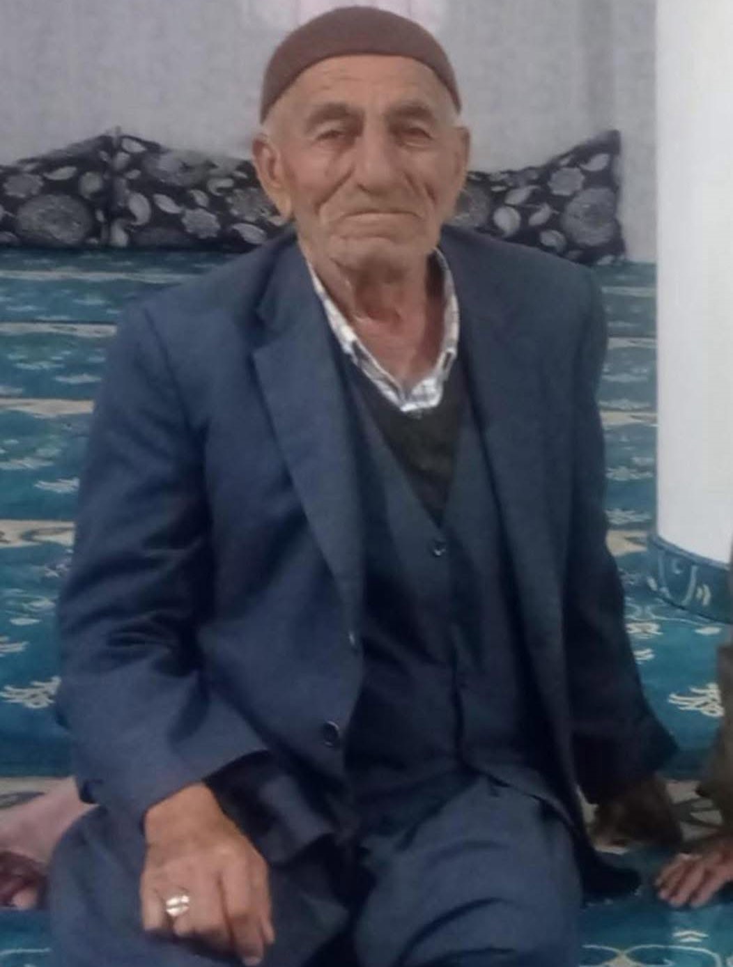 75 YAŞINDAKİ HACI İZZETTİN BİLEN