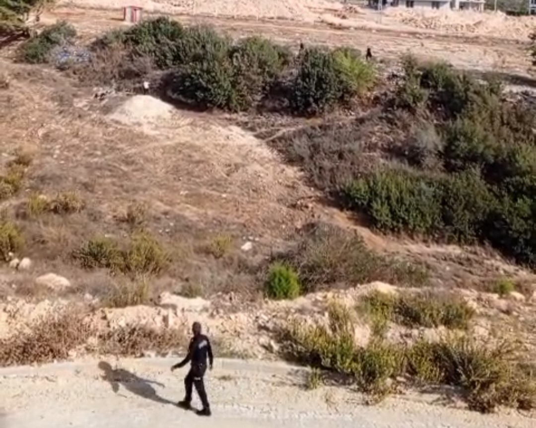 ADANA’DA HAKKINDA KESİNLEŞMİŞ HAPİS CEZASI BULUNAN BİR ŞÜPHELİ, POLİS EKİPLERİNİN "DUR" İHTARINA...