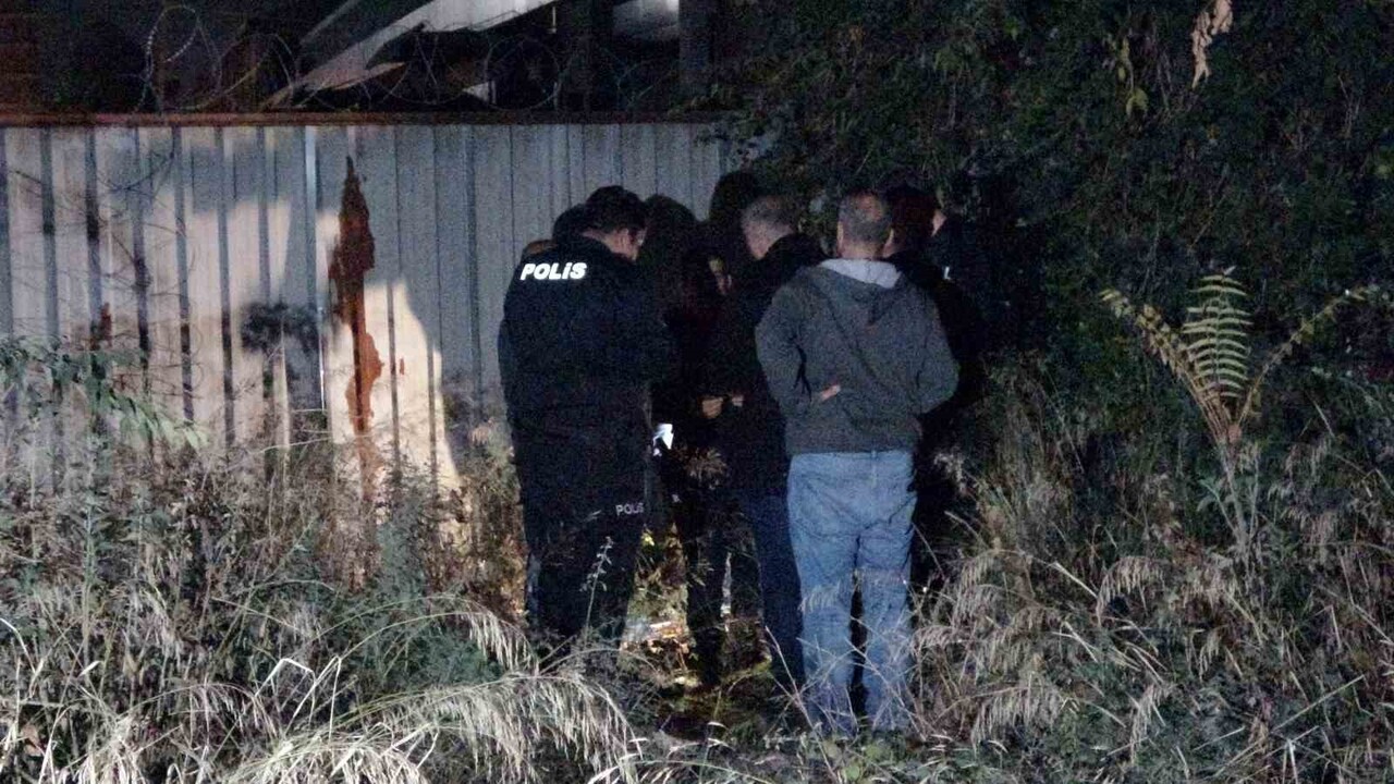 ADANA’DA "BAKKALA GİDİYORUM" DİYEREK EVDEN ÇIKAN 93 YAŞINDAKİ ALZHEİMER HASTASI ADAM 4 GÜNÜN...