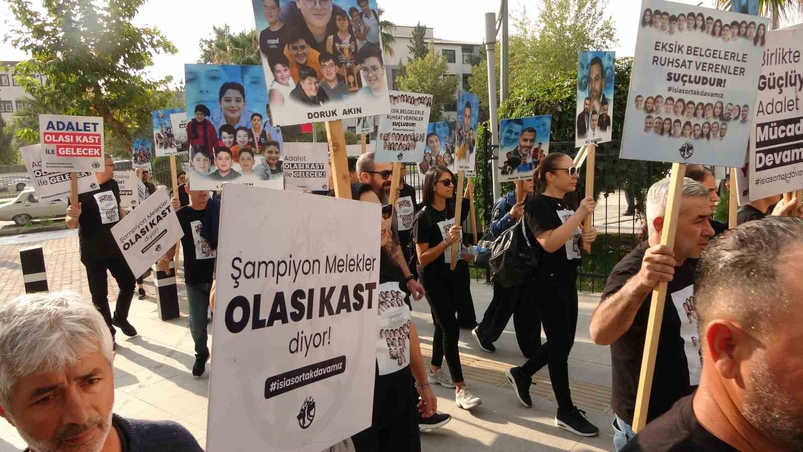 ADIYAMAN’DA Kİ GRAND İSİAS OTEL’İN 6 ŞUBAT DEPREMLERİNDE YIKILMASI VE 72 KİŞİNİN HAYATINI...