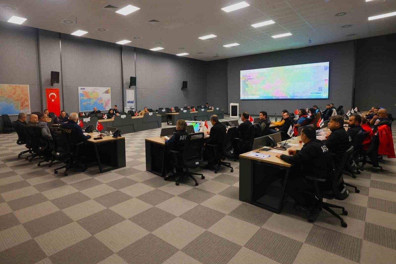 AFAD KOORDİNASYON TOPLANTISI VALİ AKBIYIK BAŞKANLIĞINDA YAPILDI