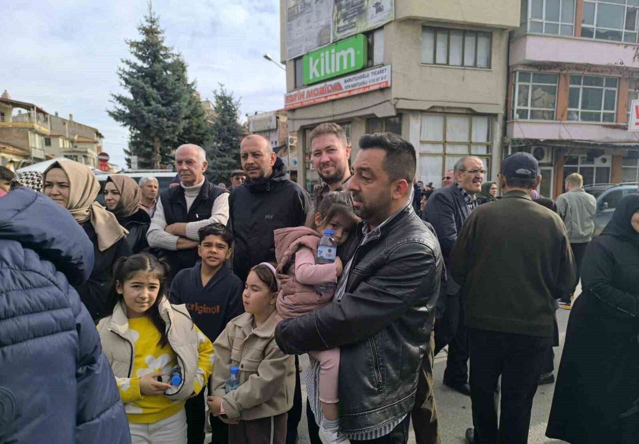 AFYONKARAHİSAR’IN ŞUHUT İLÇESİNDE UMRE İBADETİNİ YERİNE GETİRMEK ÜZERE KUTSAL TOPRAKLARA GİDECEK...