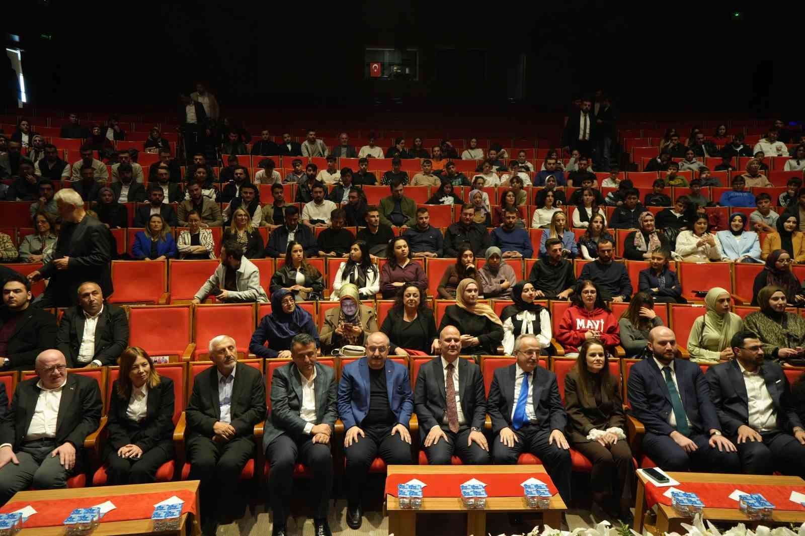 AK PARTİ BİLGİ VE İLETİŞİM TEKNOLOJİLERİ BAŞKANLIĞI TARAFINDAN DÜZENLENEN ‘NET KONUŞALIM’...