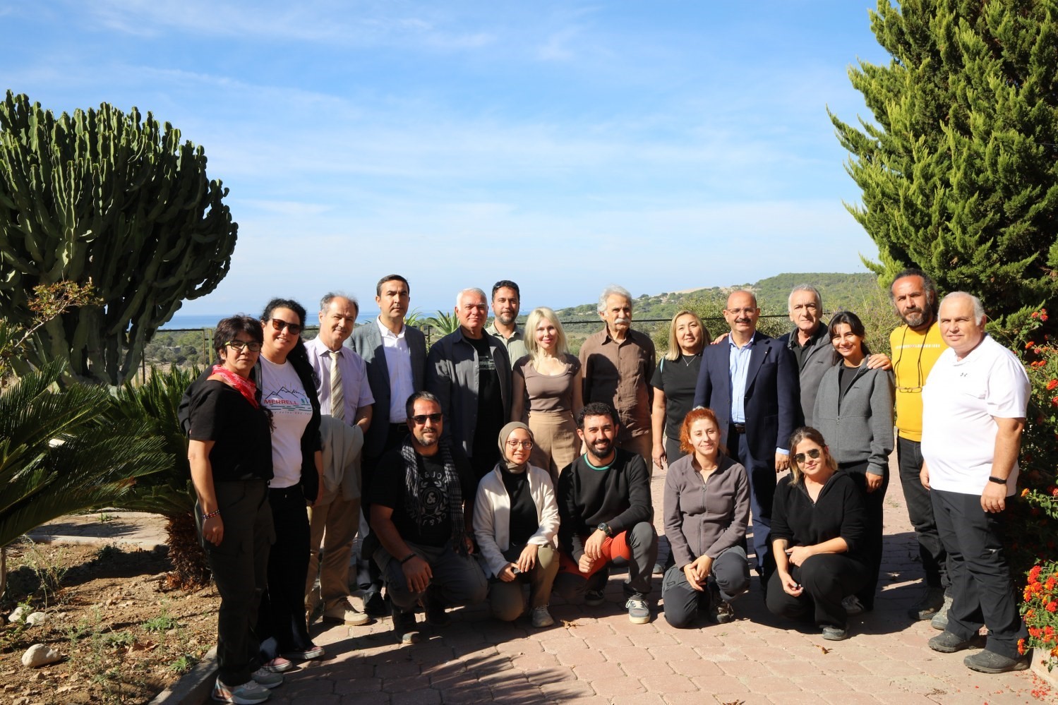 AKDENİZ ÜNİVERSİTESİ REKTÖRÜ PROF. DR. ÖZLENEN ÖZKAN, EDEBİYAT FAKÜLTESİ ARKEOLOJİ BÖLÜMÜ ÖĞRETİM...