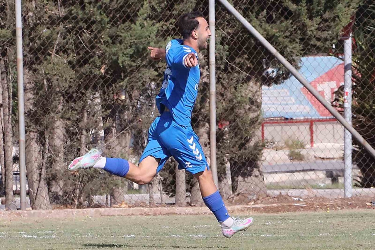 ALİAĞA HELVACI SPOR’UN GENÇ YILDIZI 3. LİG’E TRANSFER OLDU