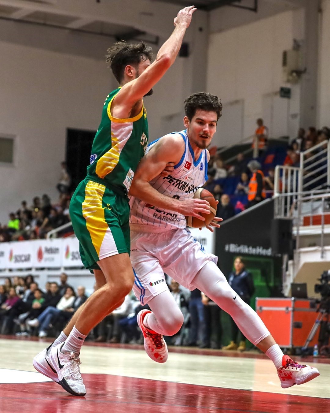 ALİAĞA PETKİMSPOR, FIBA EUROPE CUP C GRUBU'NDA ÜST ÜSTE 3 MAÇINI KAZANARAK HEM YÜKSELİŞİNE DEVAM...