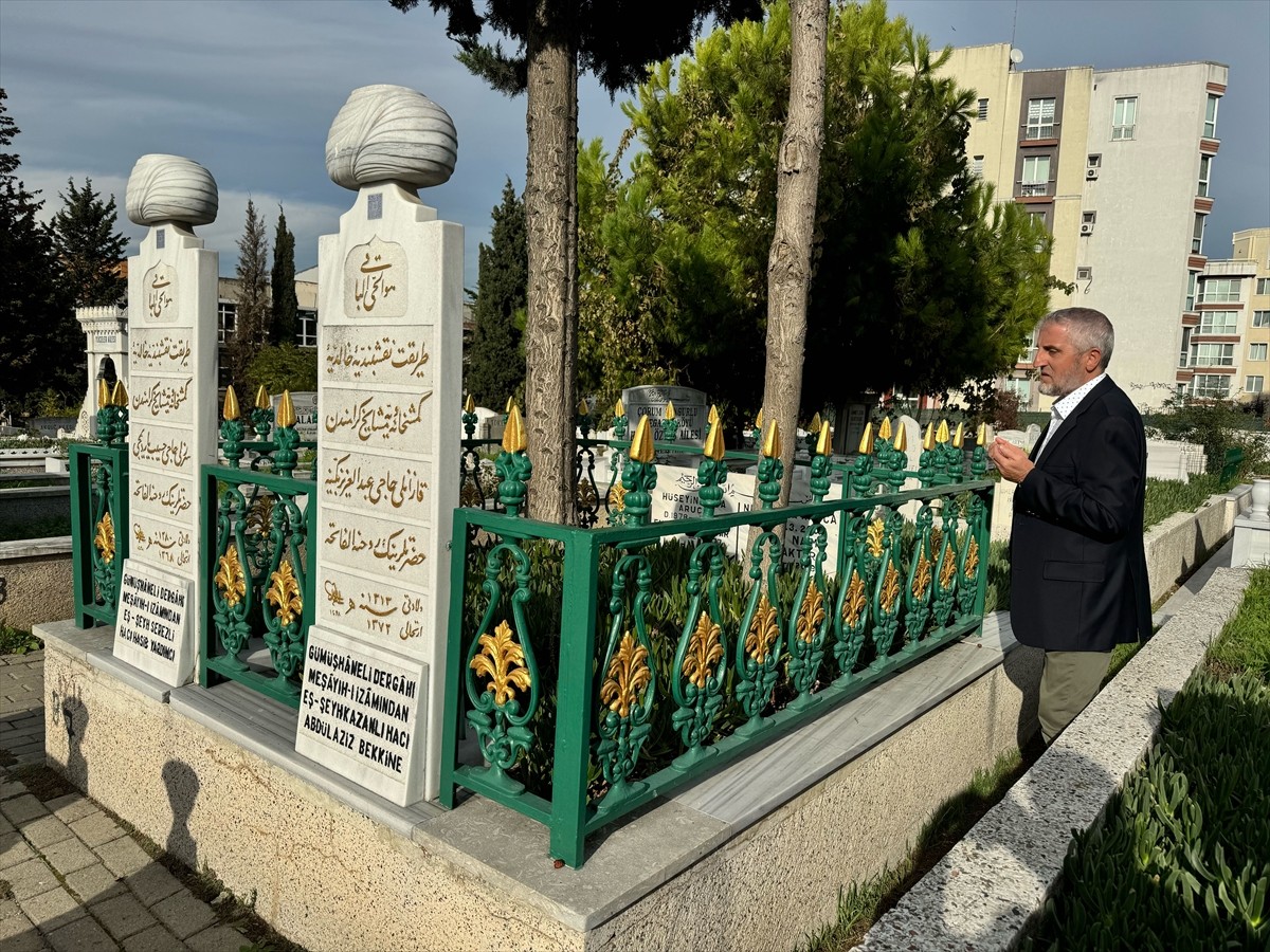 Alim ve mutasavvıf Abdülaziz Bekkine Hazretleri'nin vefatının 73. yılı dolayısıyla İstanbul'da...