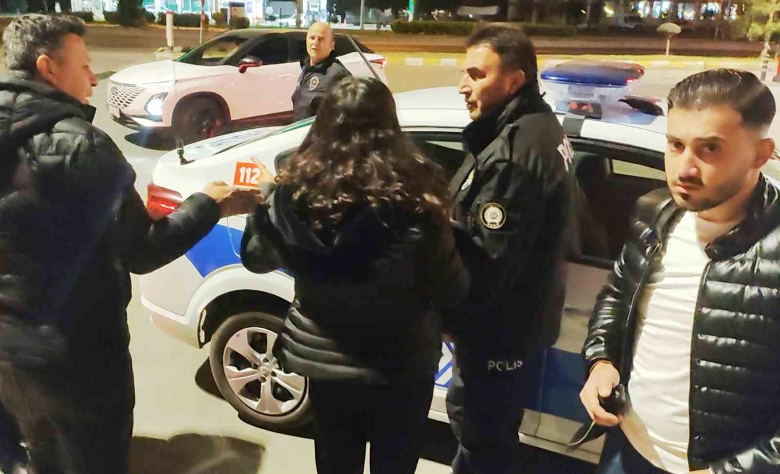 AMASYA’DAN AKSARAY’A ÇALIŞMAK İÇİN GELEN AVUKAT KADIN, PEŞİNDEN GELEN ANNE VE BABASI TARAFINDAN...