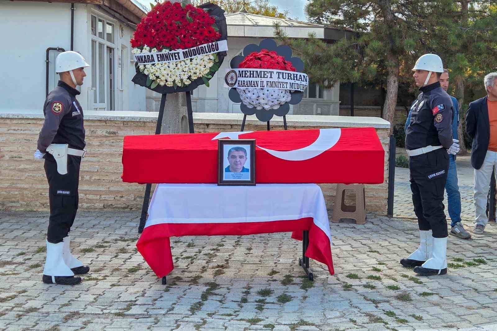 ANKARA'DA GEÇİRDİĞİ KALP KRİZİ SONUCU HAYATINI KAYBEDEN POLİS MEMURU UĞUR ÖZDAMAR, MEMLEKETİ...