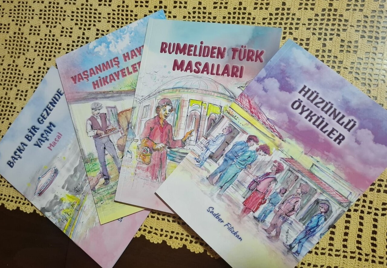 ANKARA VE MANİSA’DA TOPLAM 31 YIL SINIF ÖĞRETMENLİĞİ YAPAN SADBERK FİLİZKAN, HAZIRLADIĞI DÖRT...