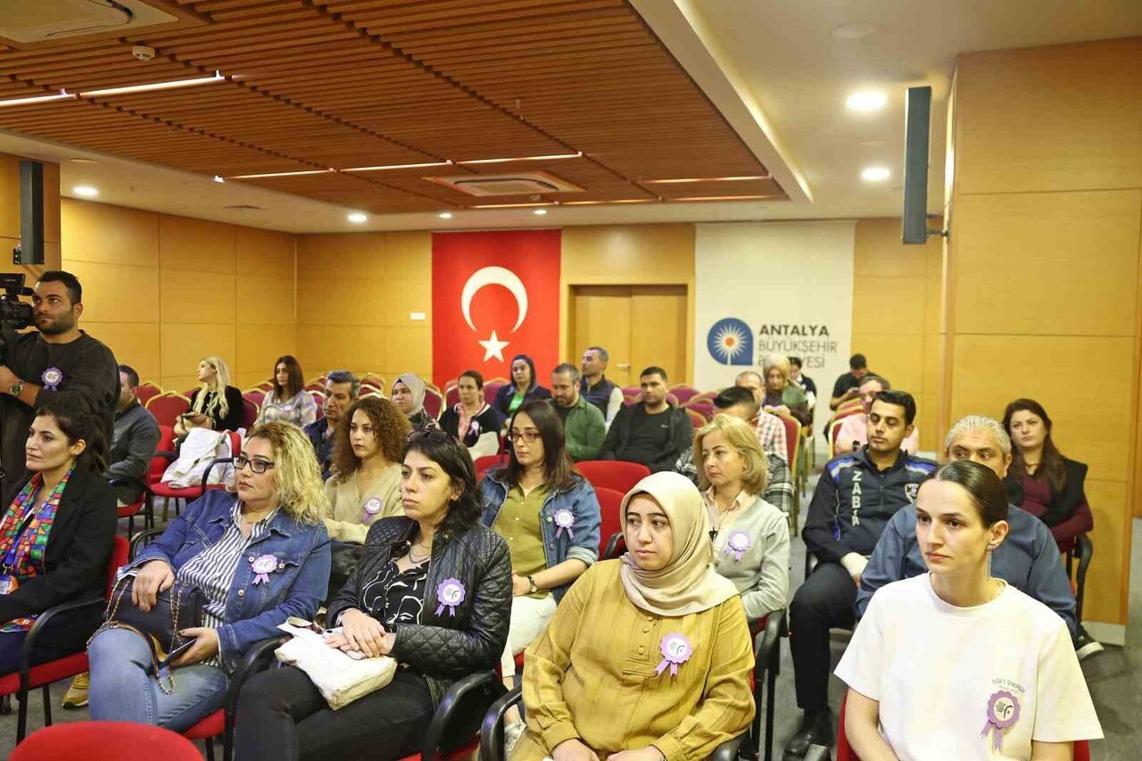 ANTALYA BÜYÜKŞEHİR BELEDİYESİ TARAFINDAN ‘25 KASIM KADINA YÖNELİK ŞİDDETLE MÜCADELE HAFTASI’...