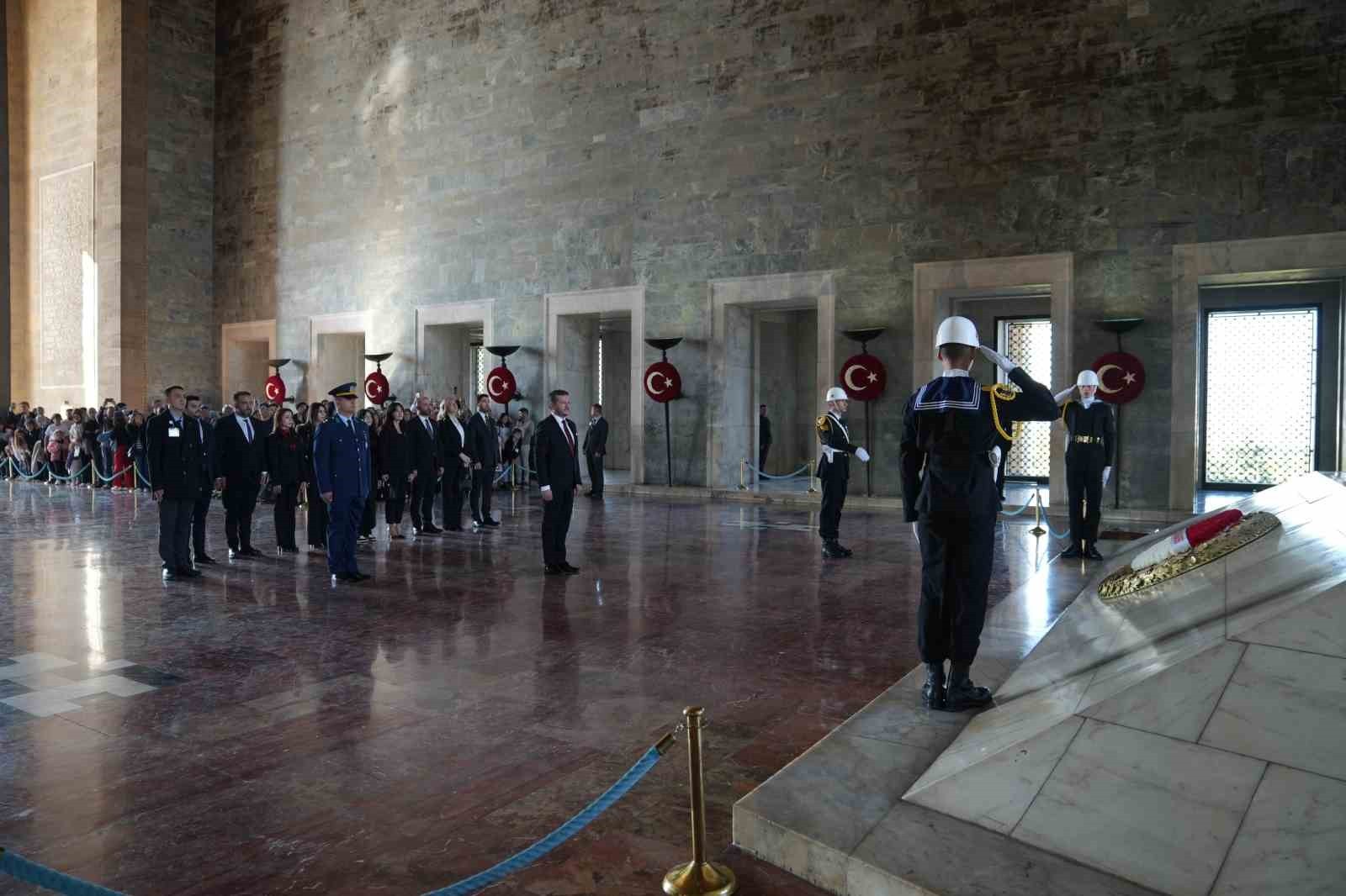 ANTALYA GENÇ İŞ İNSANLARI DERNEĞİ (ANTGİAD), CUMHURİYET’İN 102. YILI VE GAZİ MUSTAFA KEMAL...
