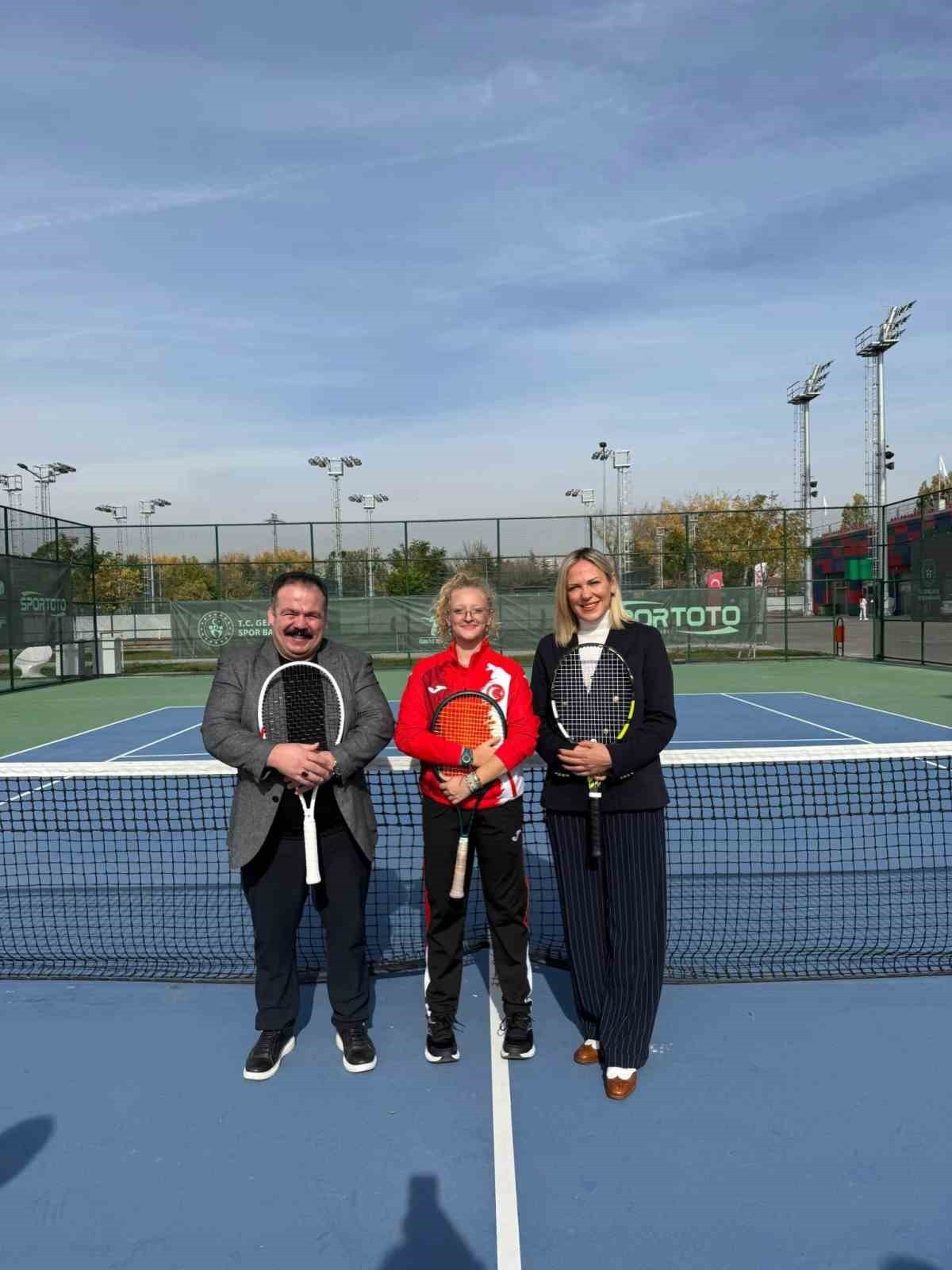 ANTALYALI MİLLİ TENİSÇİ ZEYNEPSU YÜNLÜ, İŞİTME ENGELLİLER MİLLİ TAKIMI’NA SEÇİLEREK 15-26 KASIM...