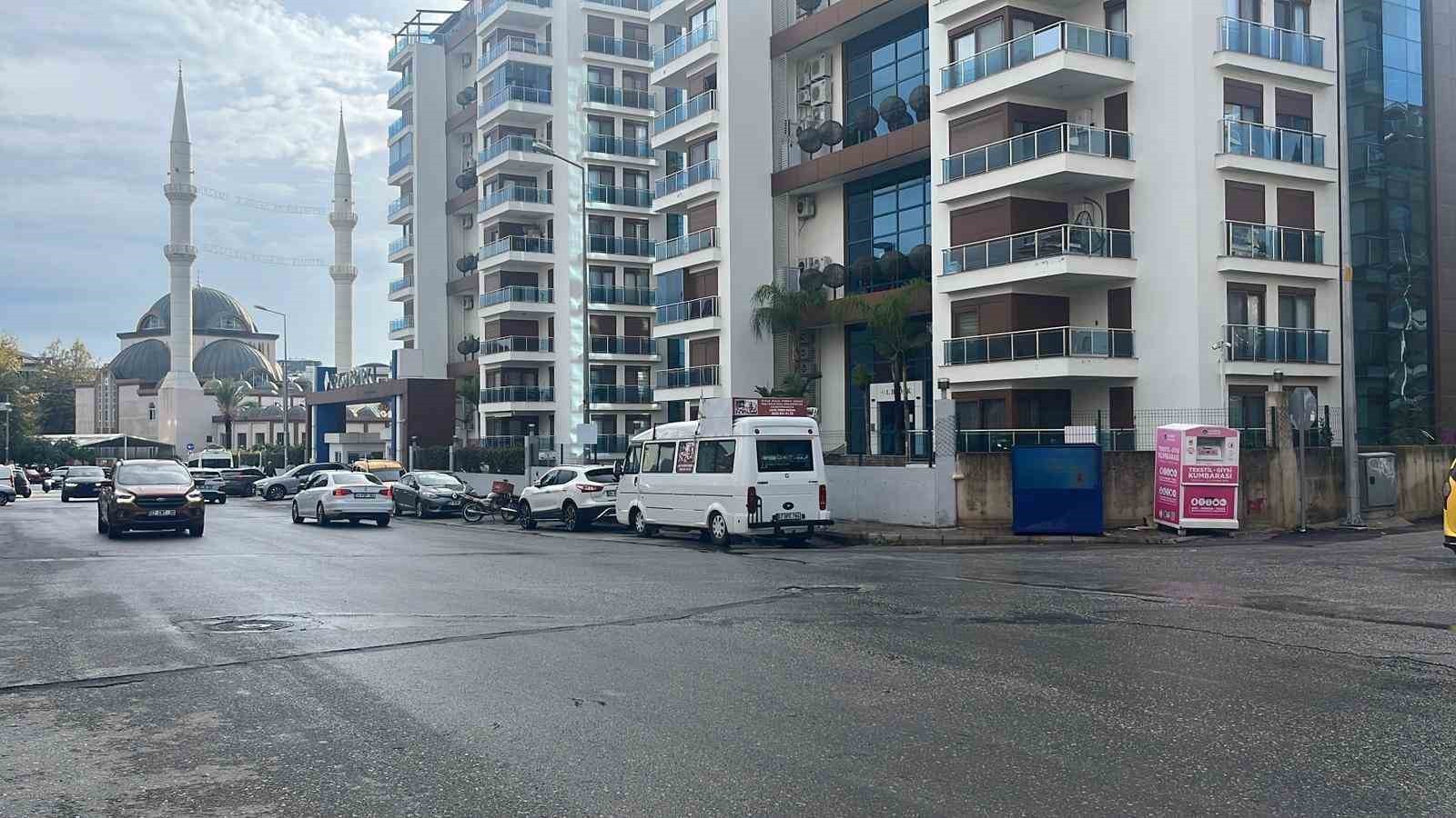 ASA ALANYA’DA SOKAK’TA KADINA SALDIRIDA BULUNAN ŞÜPHELİ YAKALANDI (FOTOĞRAFLI- GÖRÜNTÜLÜ) RECEP...