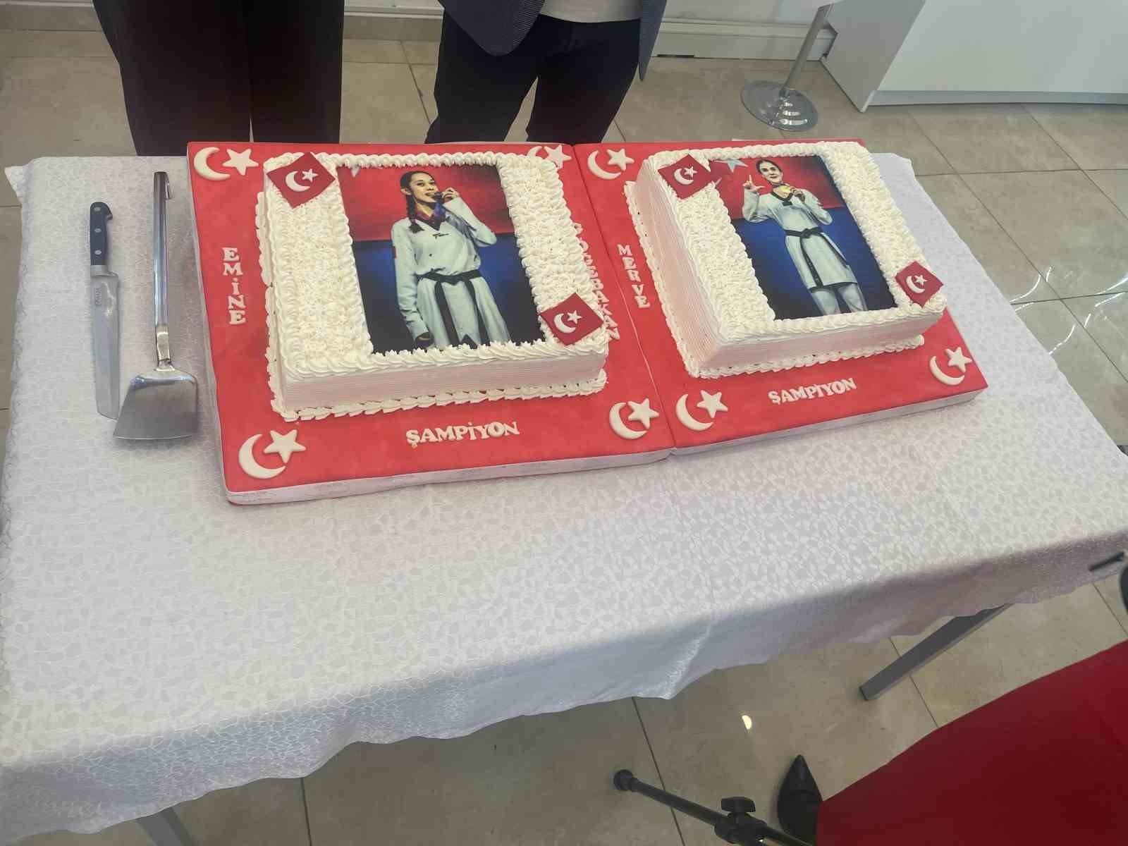 ASKİ SPOR KULÜBÜ, ÇİN’İN WUXİ KENTİNDE DÜZENLENEN 2025 DÜNYA TAEKWONDO ŞAMPİYONASI’NDA İKİ ALTIN...