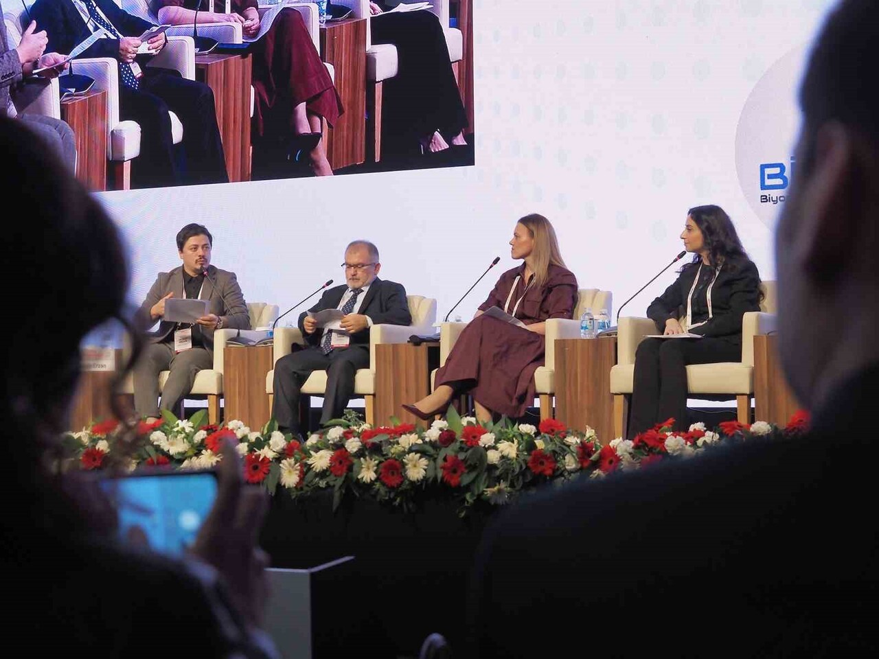 ATATÜRK ÜNİVERSİTESİ REKTÖRÜ PROF. DR. AHMET HACIMÜFTÜOĞLU'NUN KONGRE BAŞKANLIĞINI YAPTIĞI 2....