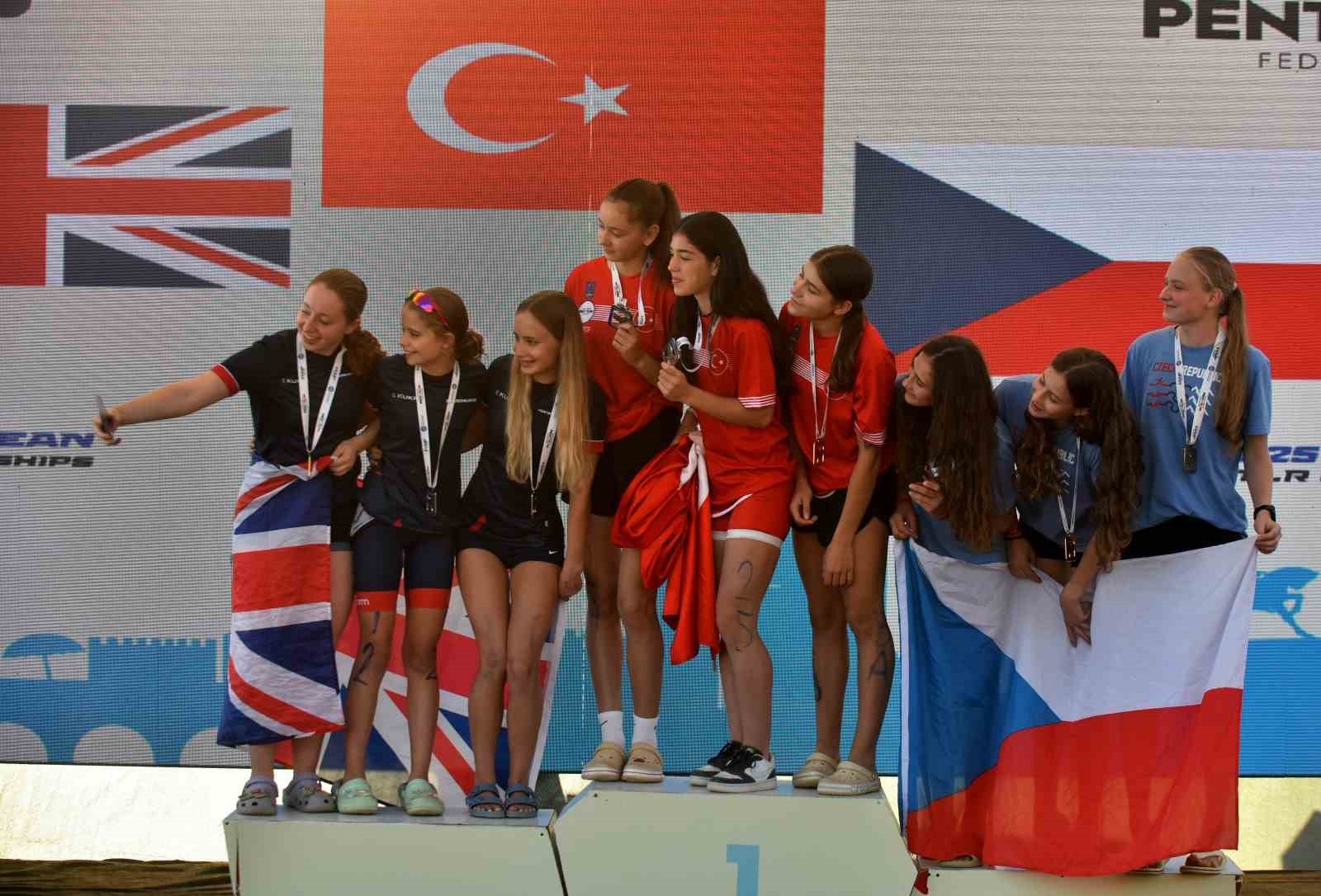 AVRUPA BİATHLE-TRİATHLE LASER RUN ŞAMPİYONASI'NIN 4. GÜNÜNDE TRİATLE VE PARA TRİATLE ALANLARINDA...