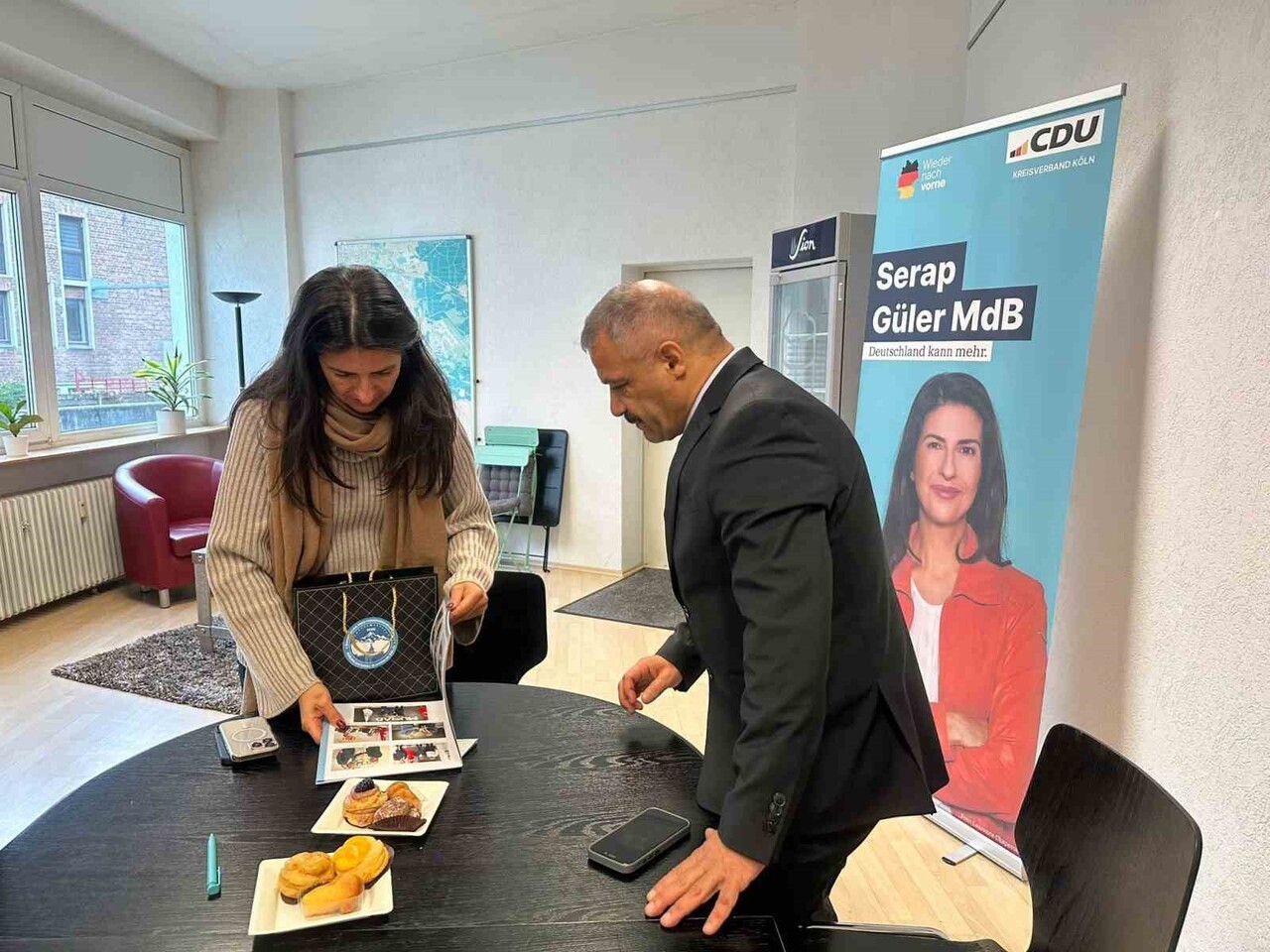 AVRUPA KAYSERİLİ İŞVERENLER BİRLİĞİ (AKİB) BAŞKANI ALİ HIZAR, KAYSERİ’DEKİ MESLEK LİSESİ...