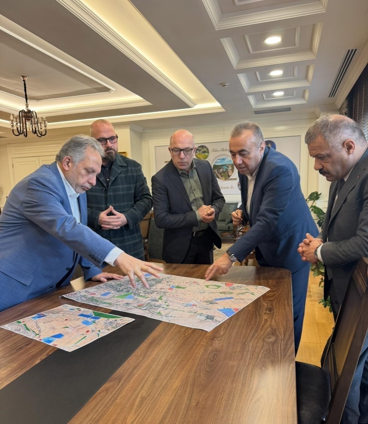 AVRUPA KAYSERİLİ İŞVERENLER BİRLİĞİ (AKİB) KURUCU GENEL BAŞKANI ALİ HIZAR VE BERABERİNDEKİ HEYET...