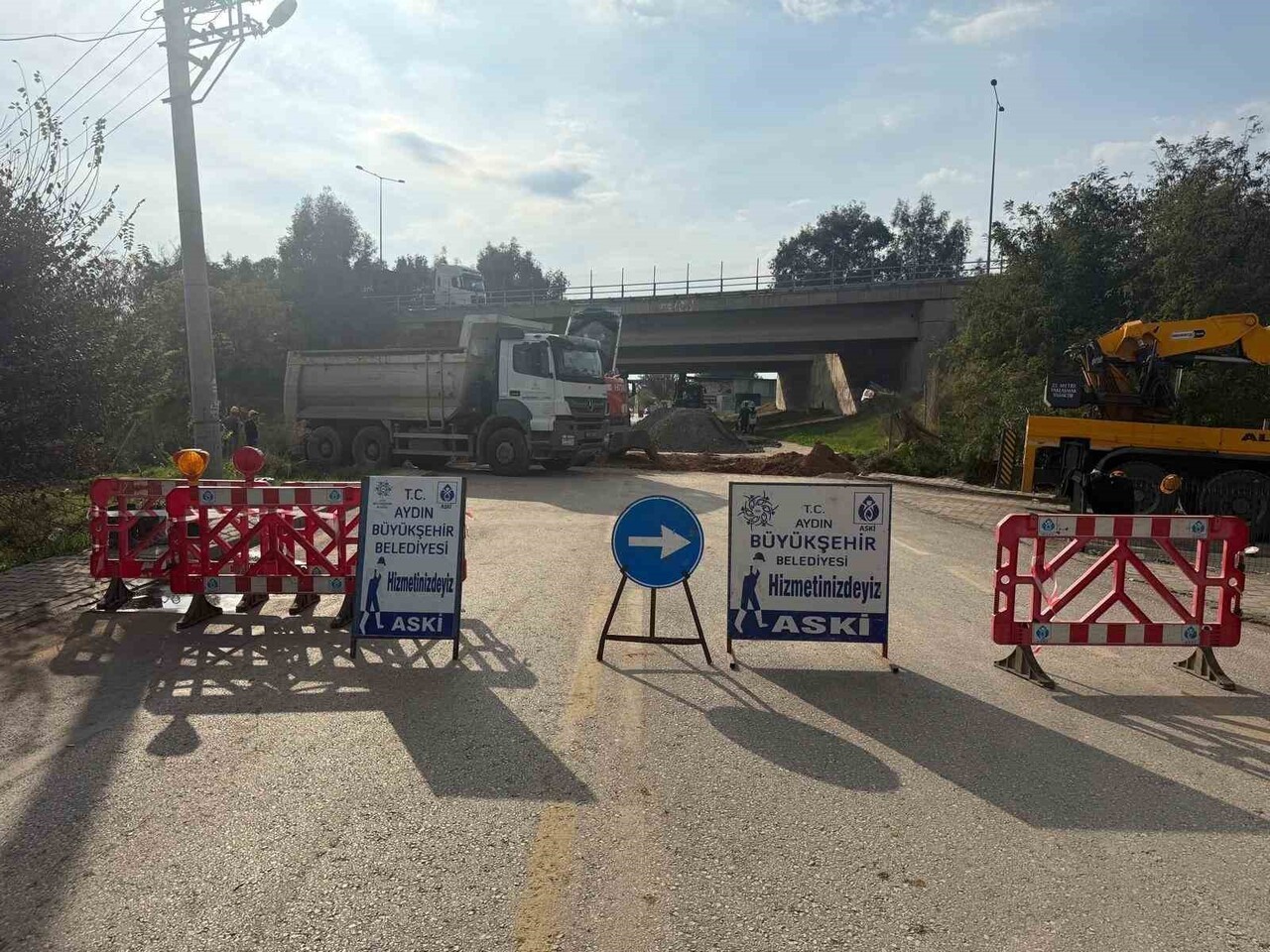 AYDIN BÜYÜKŞEHİR ZEYBEK MAHALLESİ’NDE ALT YAPI ÇALIŞMASI GERÇEKLEŞTİRDİ