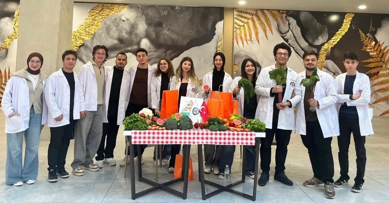 AYDIN’DA AYDIN ADNAN MENDERES ÜNİVERSİTESİ (ADÜ) TIP FAKÜLTESİ DÖNEM 1 ÖĞRENCİLERİ TARAFINDAN...