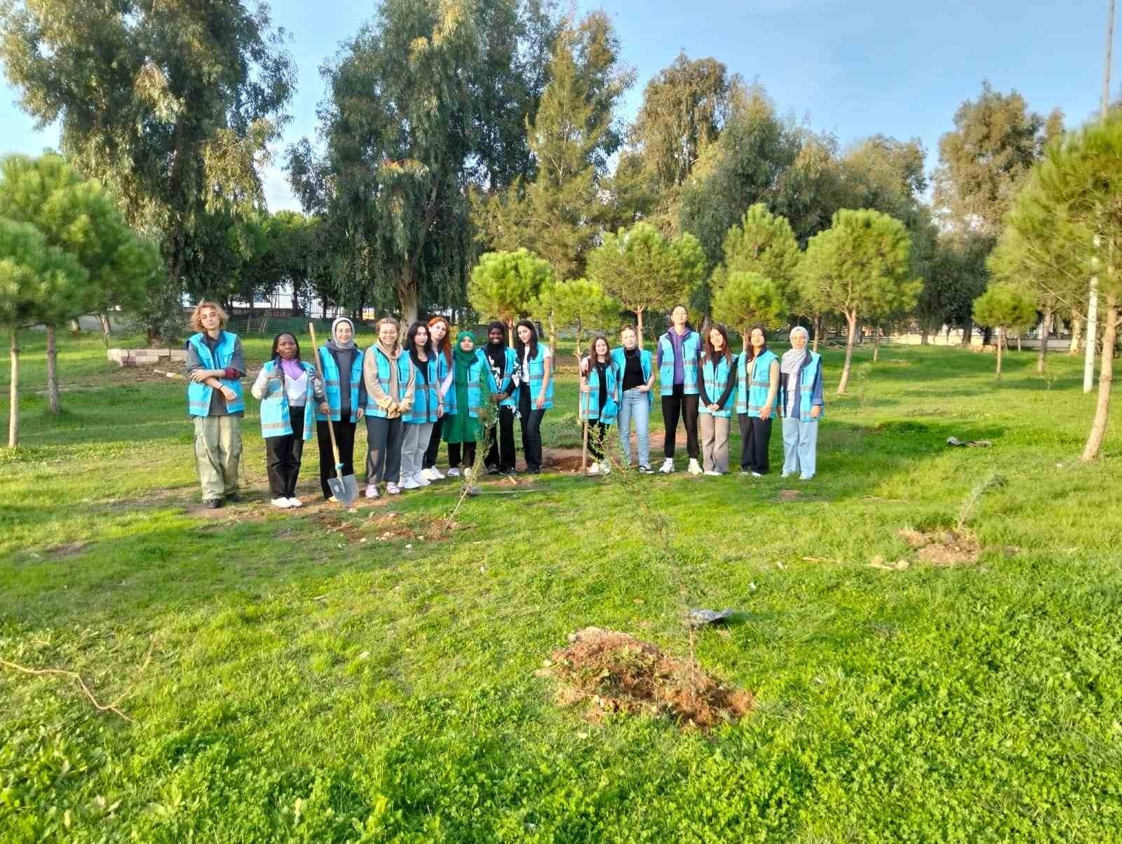 AYDIN GENÇLİK VE SPOR İL MÜDÜRLÜĞÜ BÜNYESİNDEKİ YURTLARDA KALAN ÜNİVERSİTE ÖĞRENCİLERİ, FİDAN...