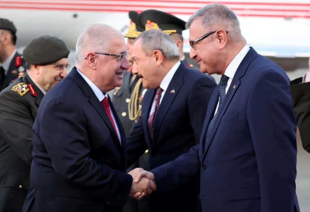 BAKÜ (İHA) - MİLLİ SAVUNMA BAKANI YAŞAR GÜLER, AZERBAYCAN’IN ERMENİSTAN KARŞISINDA KAZANDIĞI 2....